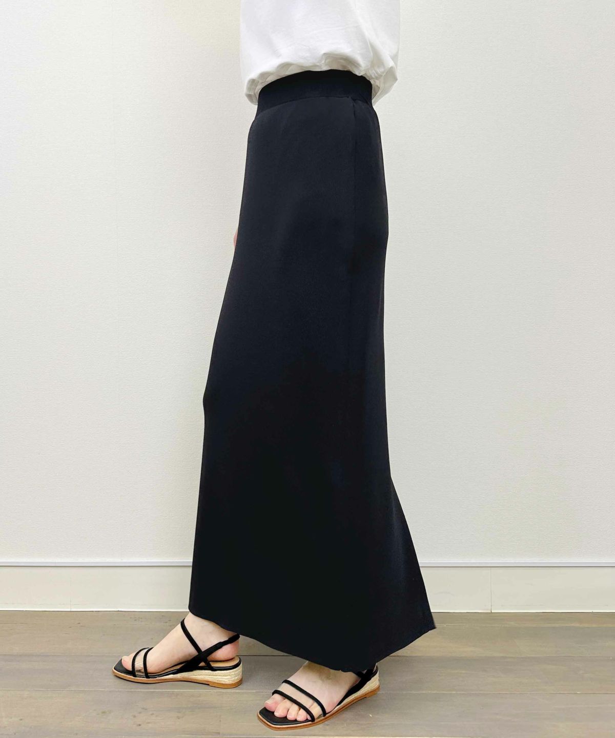 model：H164　着用サイズ：M　ブラック