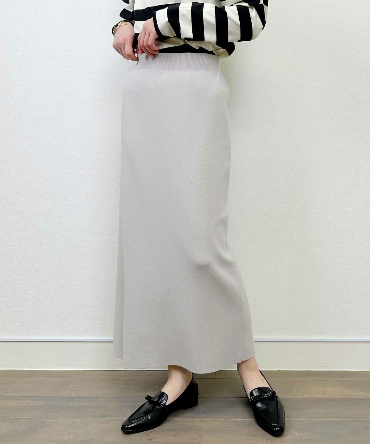 model：H164　着用サイズ：M　ライトグレー