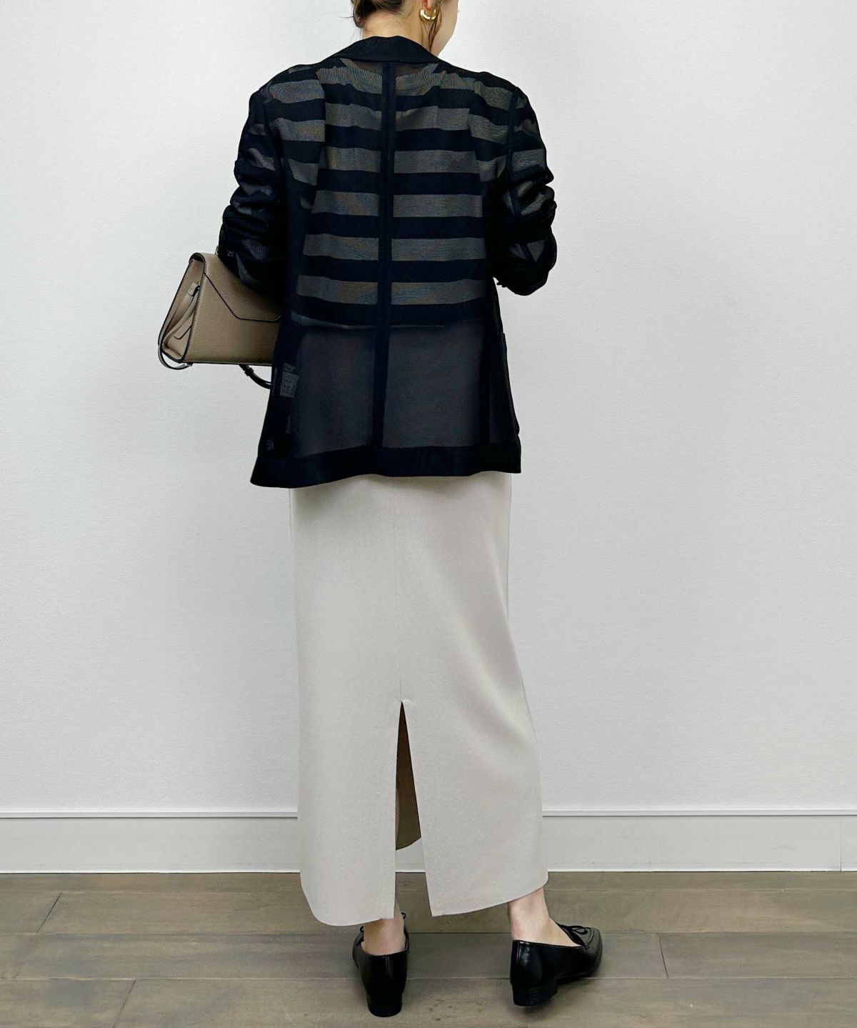 model：H164　着用サイズ：M　ライトグレー