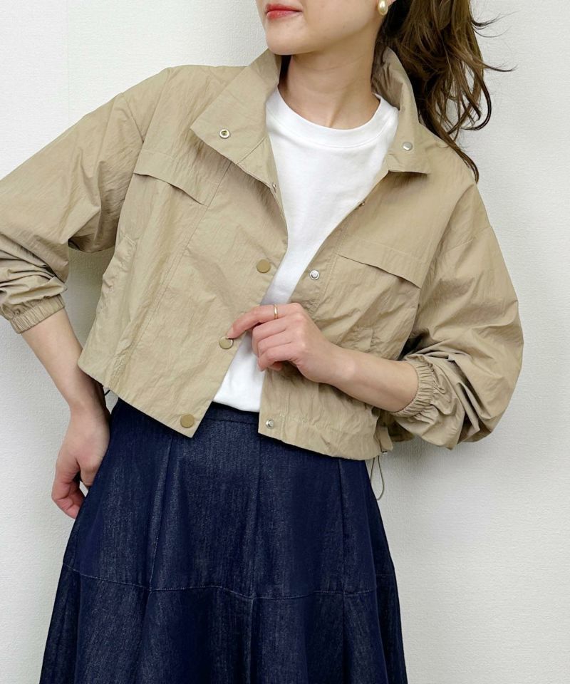 model：H164　着用サイズ：M　ベージュ（ブルゾン単品で）