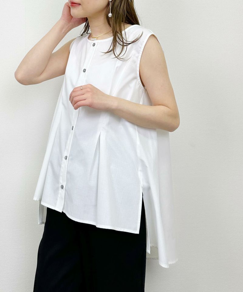 model：H164　着用サイズ：M　ホワイト（ノースリブラウス単品で）