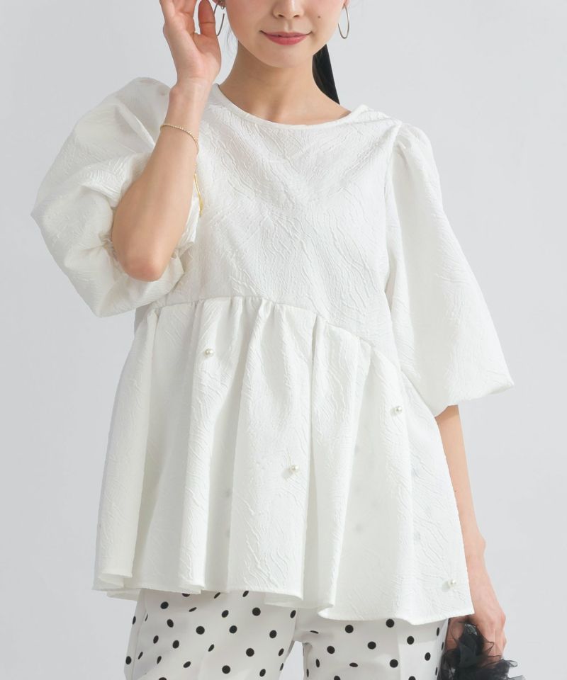 model：H153　着用サイズ：M　オフホワイト