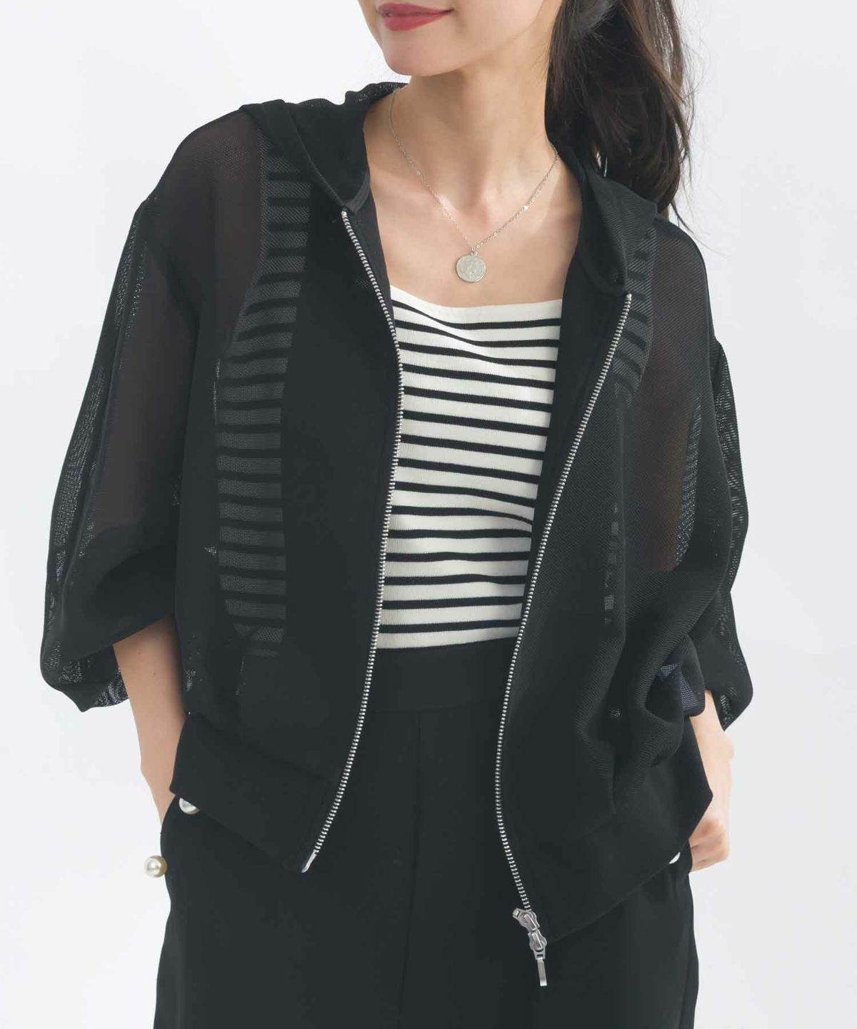 model：H153　着用サイズ：M　ブラック