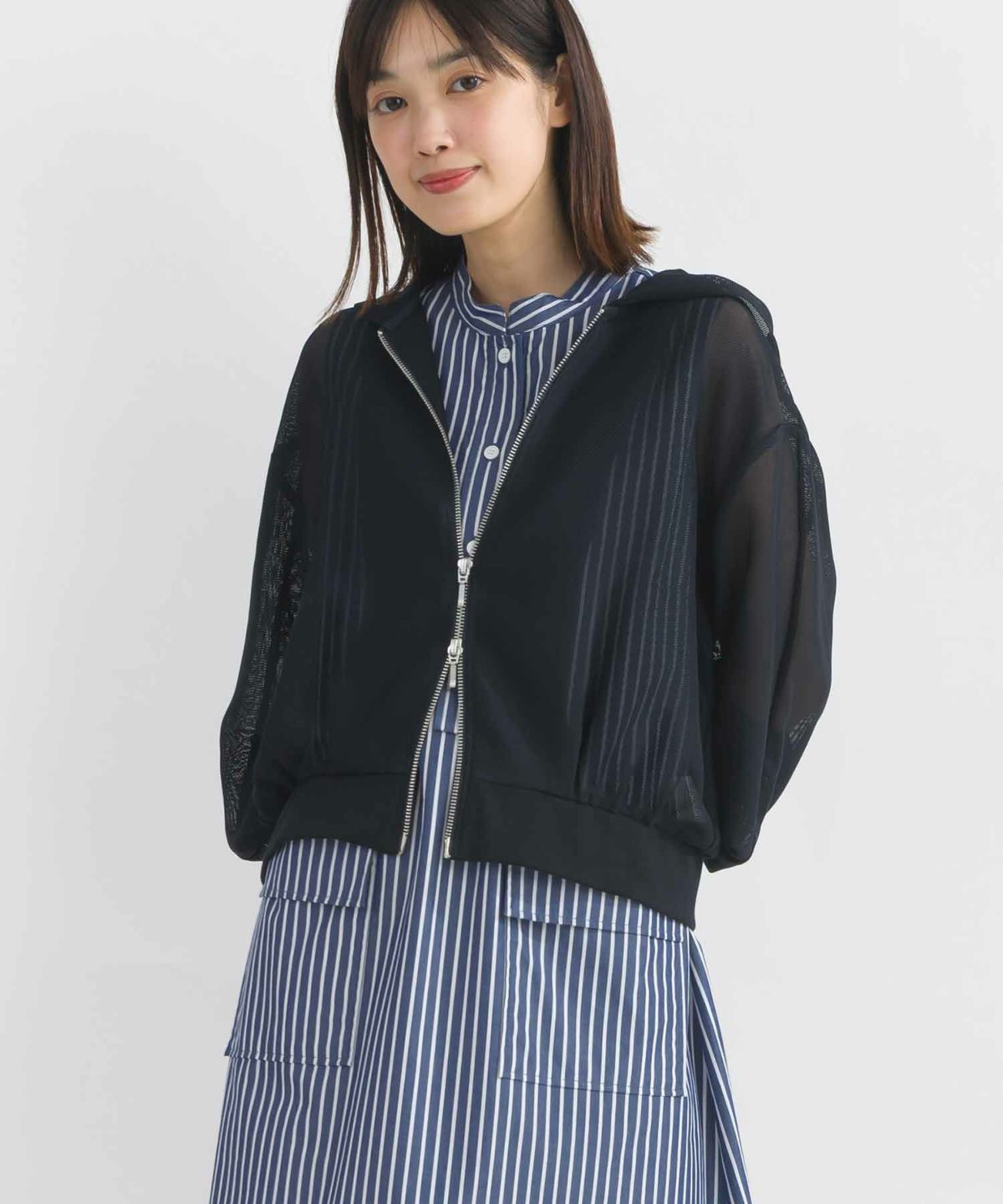 model：H162　着用サイズ：M　ネイビー