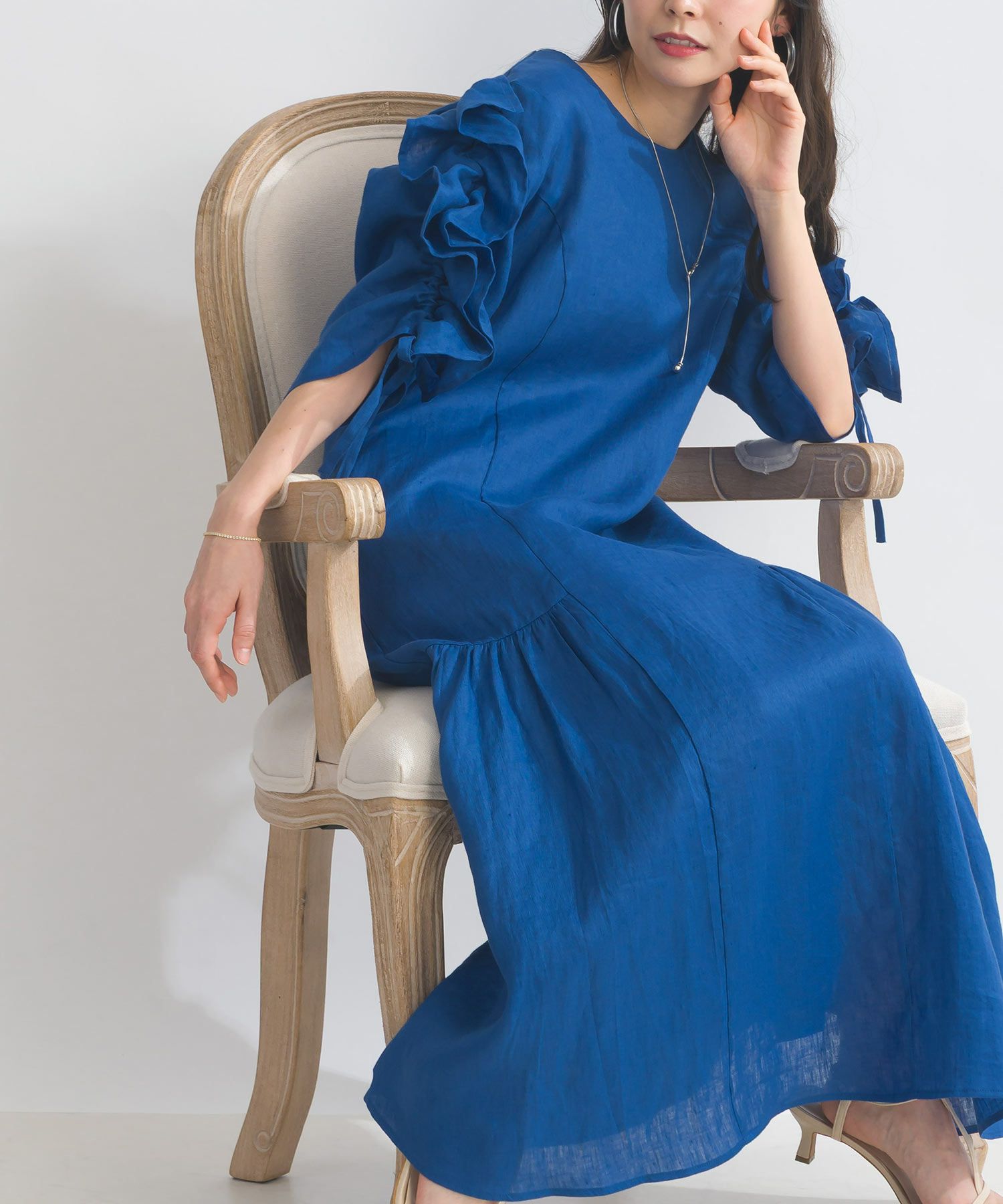 model：H153　着用サイズ：M　ブルー