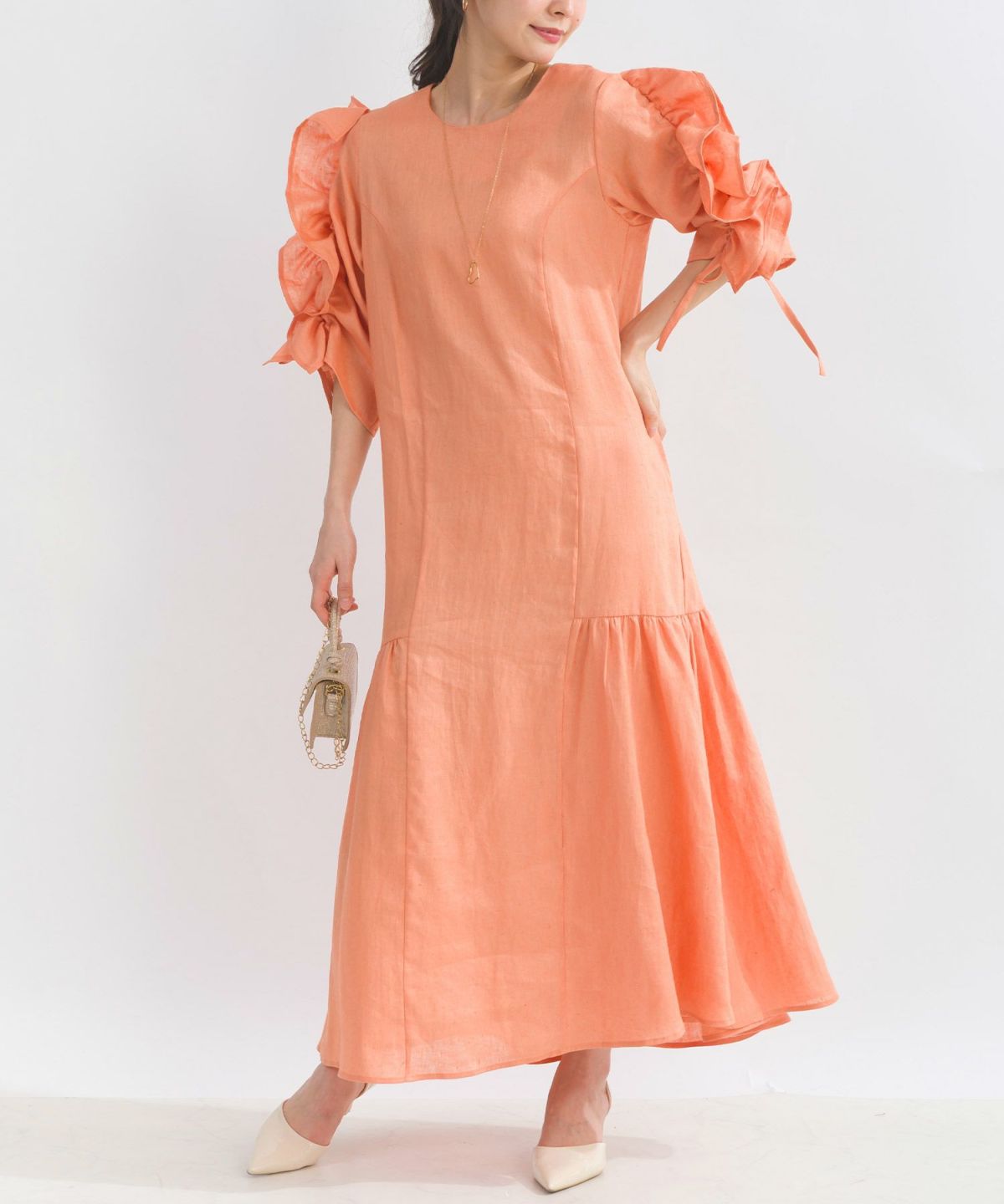 model：H153　着用サイズ：M　オレンジ