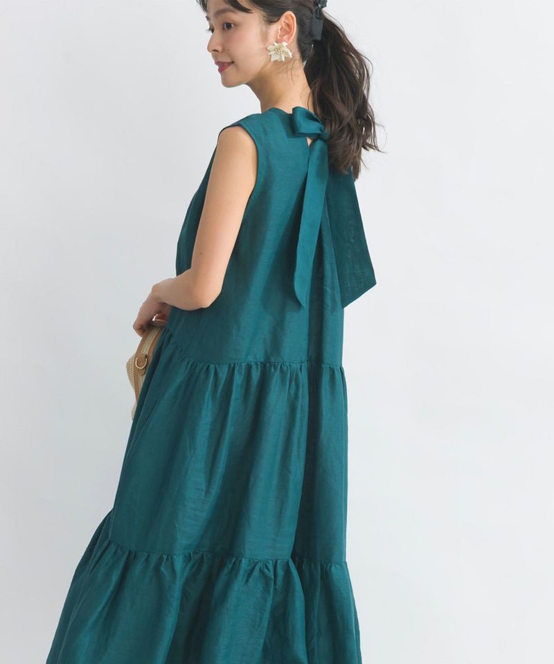 model：H153　着用サイズ：M　エメラルド