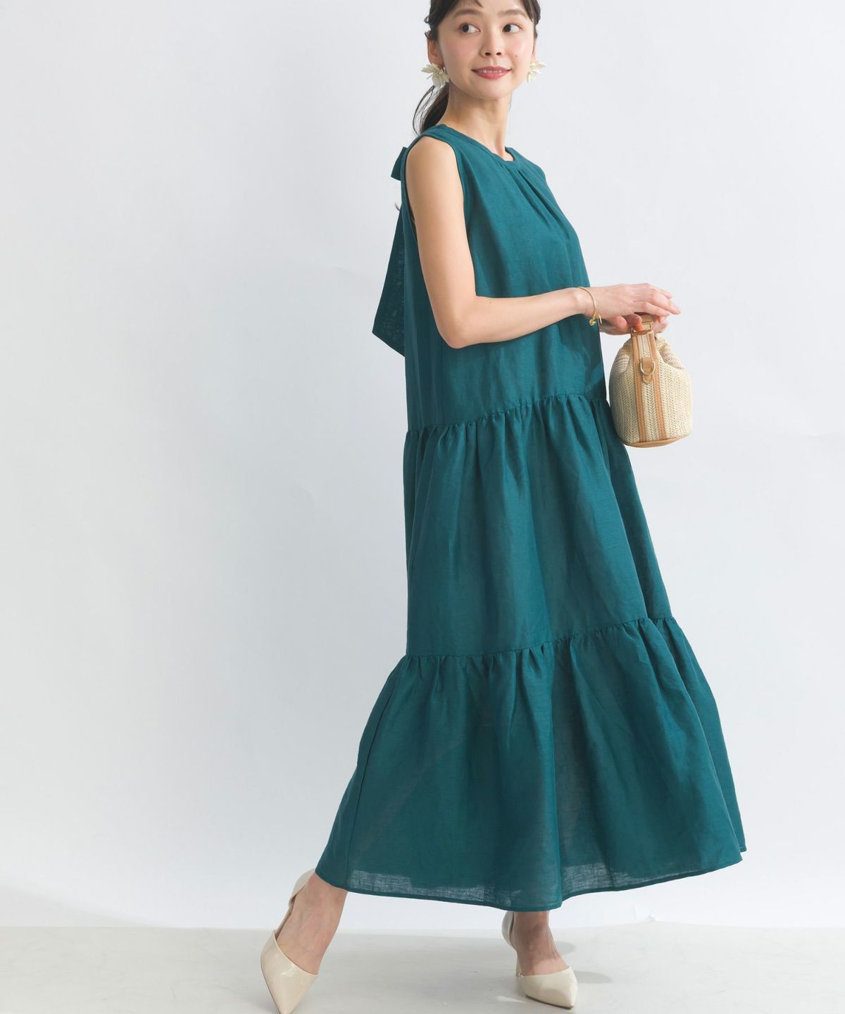 model：H153　着用サイズ：M　エメラルド