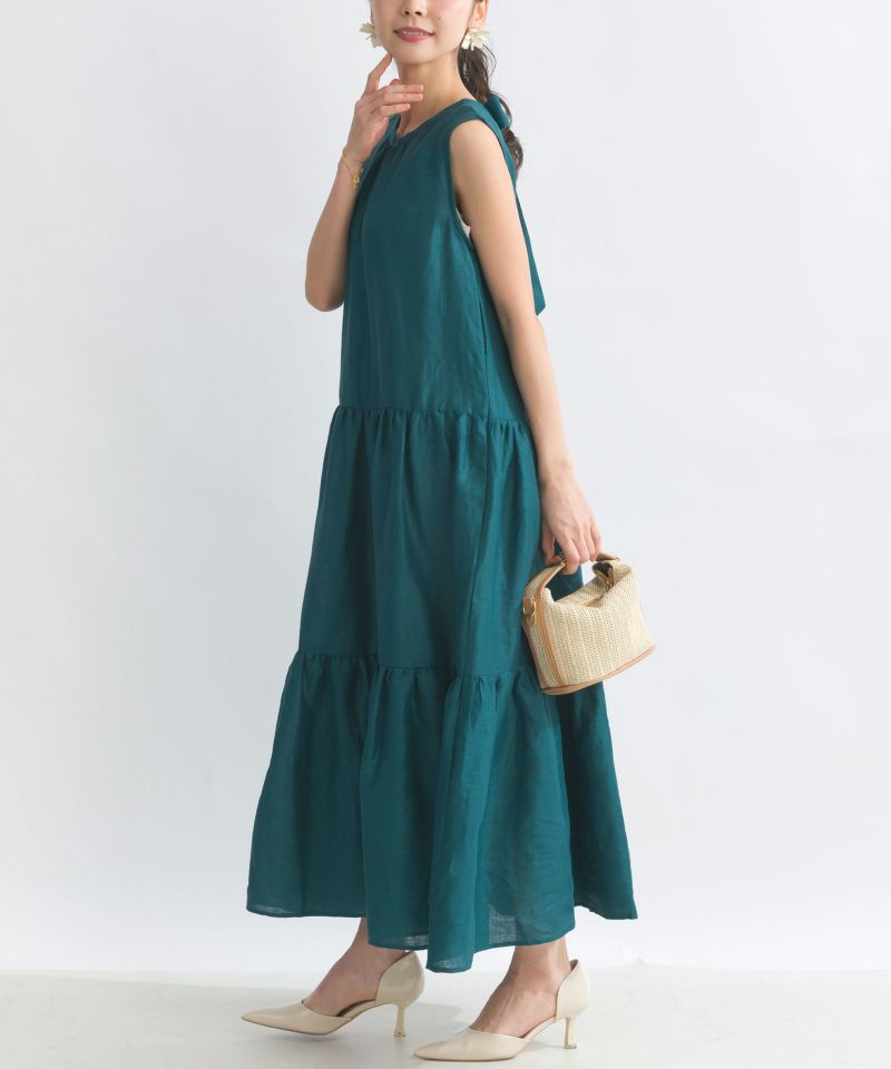 model：H153　着用サイズ：M　エメラルド