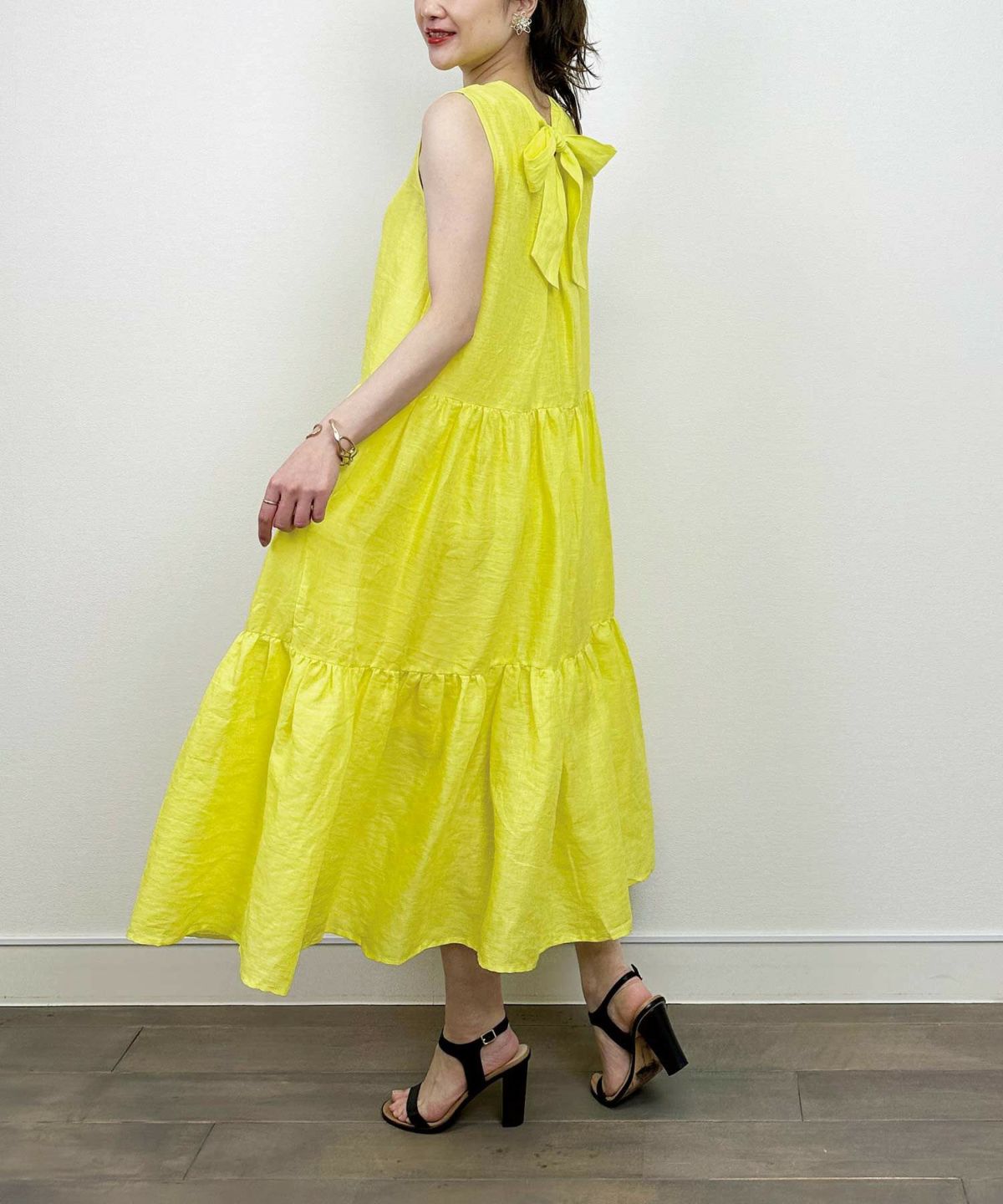 model：H164　着用サイズ：M　イエロー