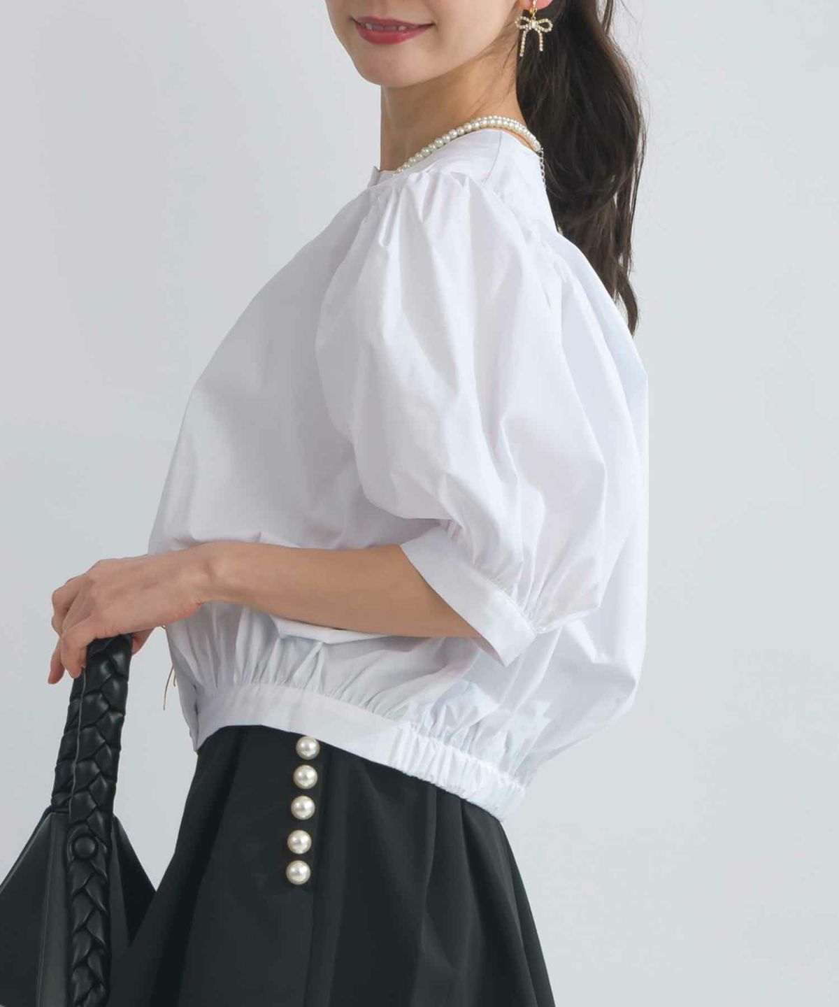 model：H153　着用サイズ：M　オフホワイト