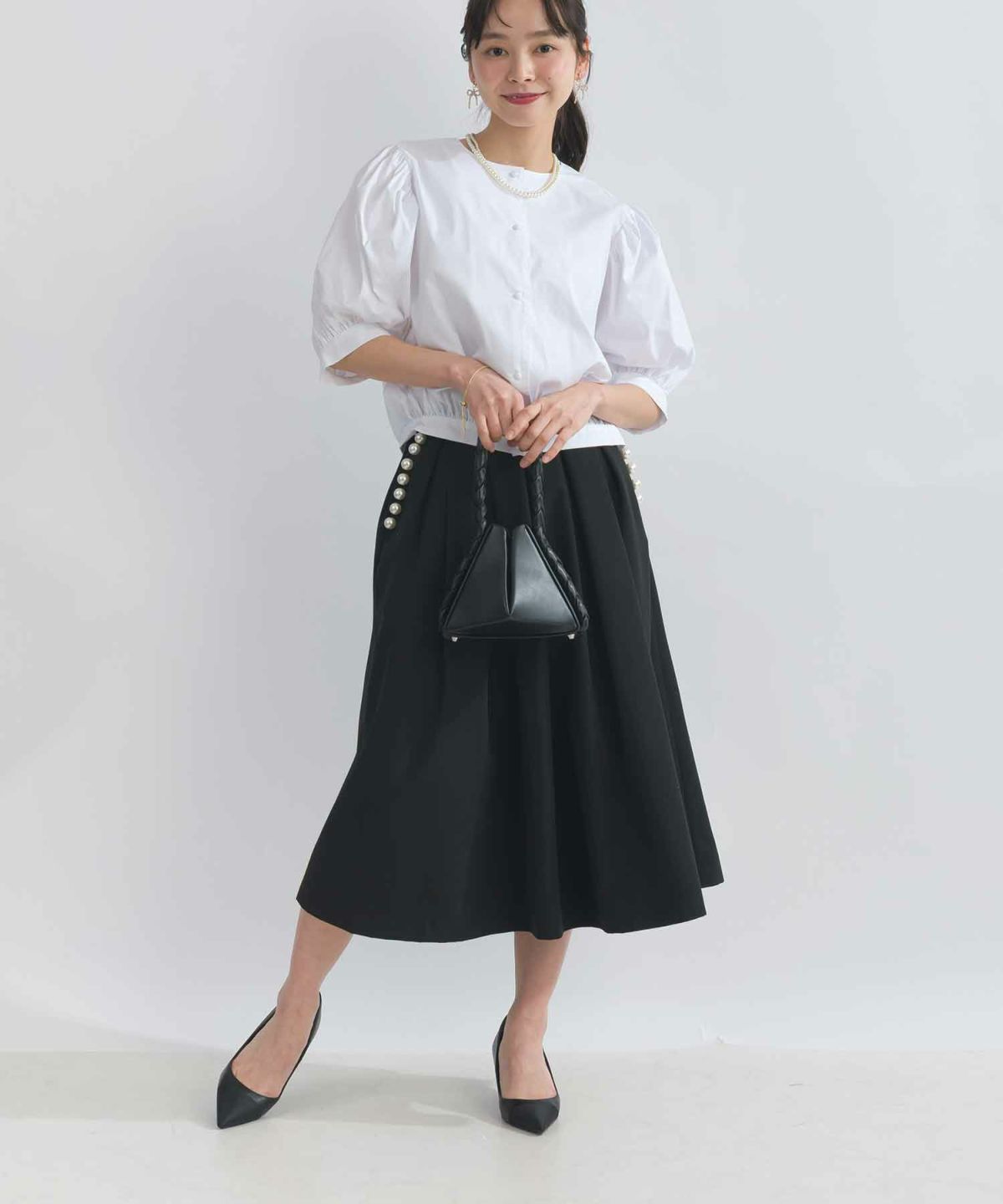 model：H153　着用サイズ：M　オフホワイト