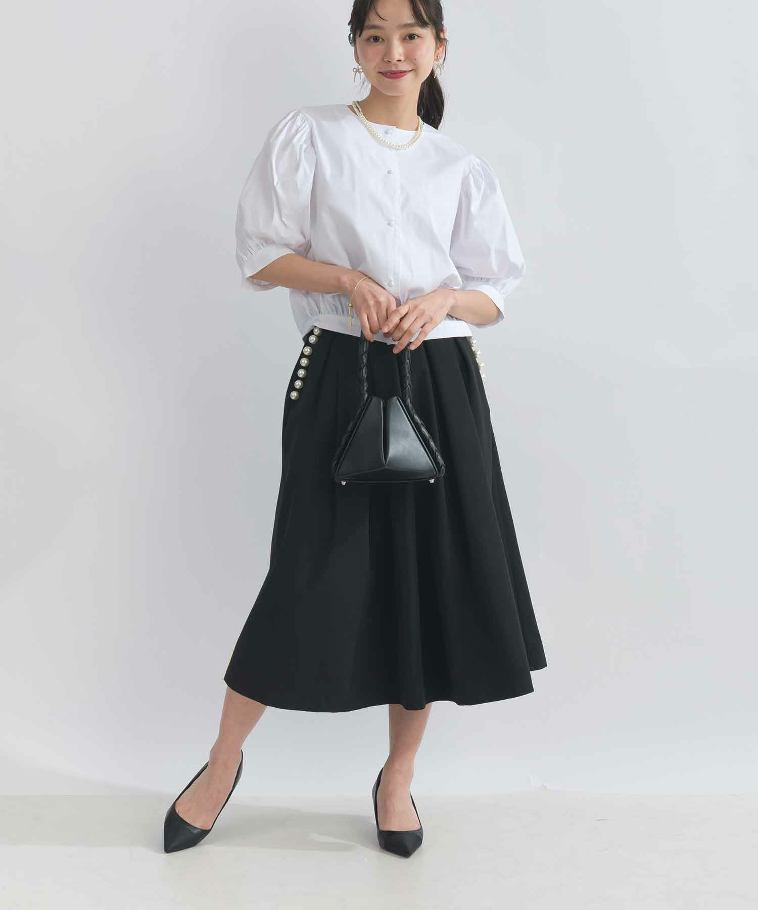 model：H153　着用サイズ：M　オフホワイト