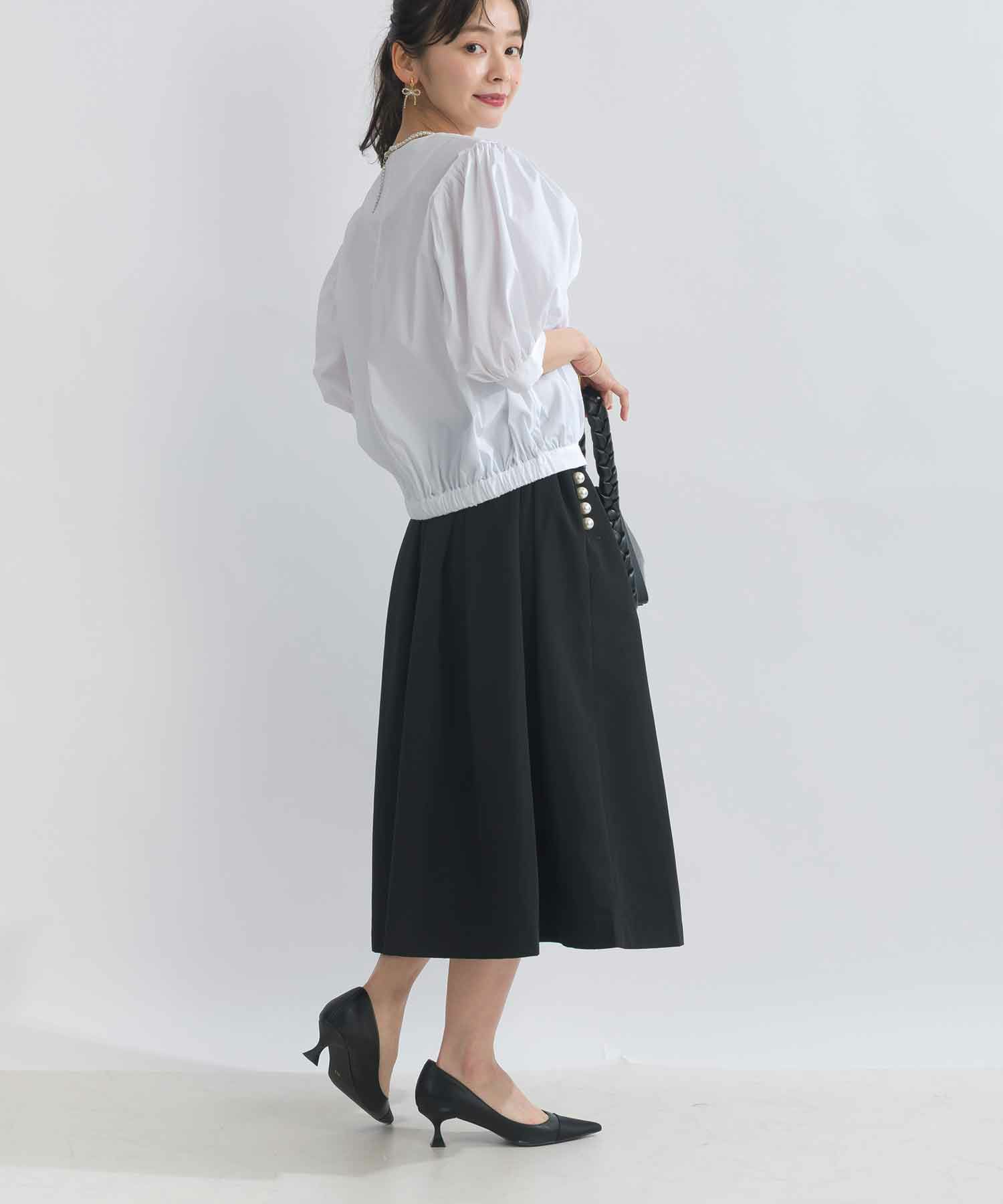 model：H153　着用サイズ：M　オフホワイト