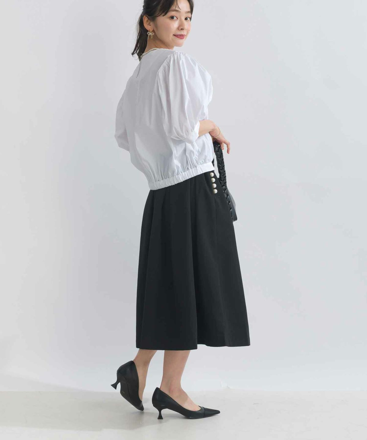 model：H153　着用サイズ：M　オフホワイト