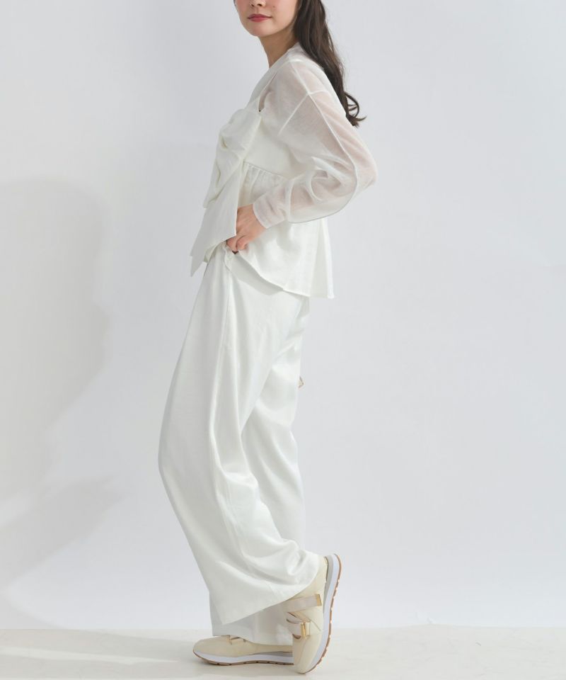 model：H153　着用サイズ：M　オフホワイト（セットアップで）