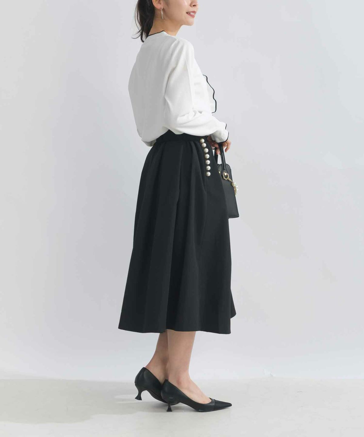 model：H153　着用サイズ：M　ホワイト系その他（配色）