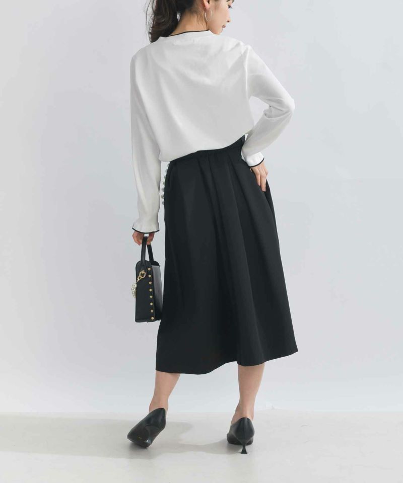 model：H153　着用サイズ：M　ホワイト系その他（配色）