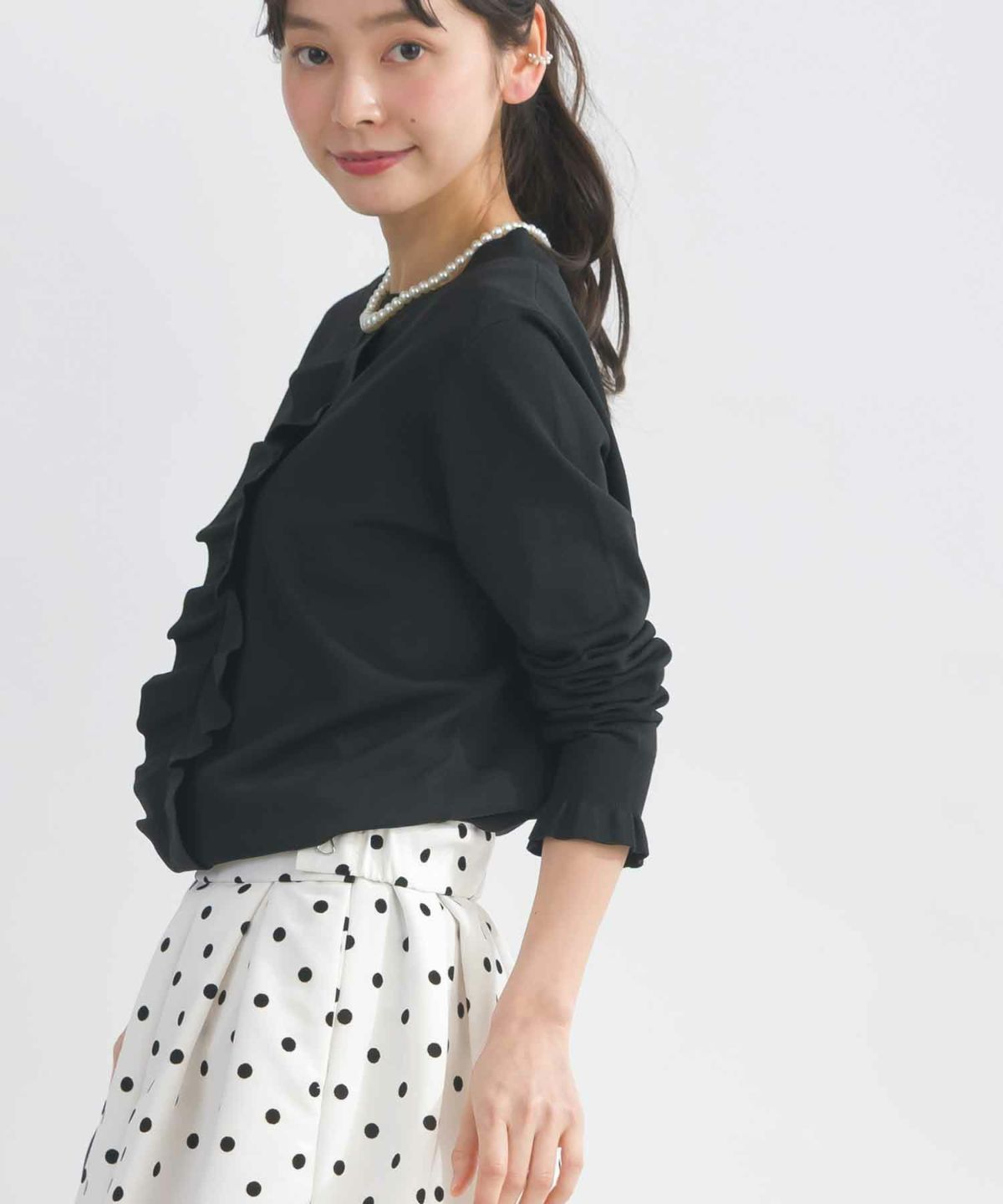 model：H153　着用サイズ：M　ブラック（無地）