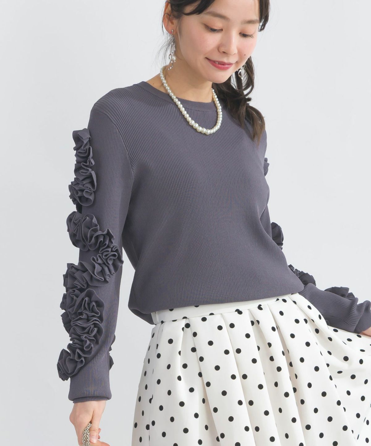 model：H153　着用サイズ：M　グレー