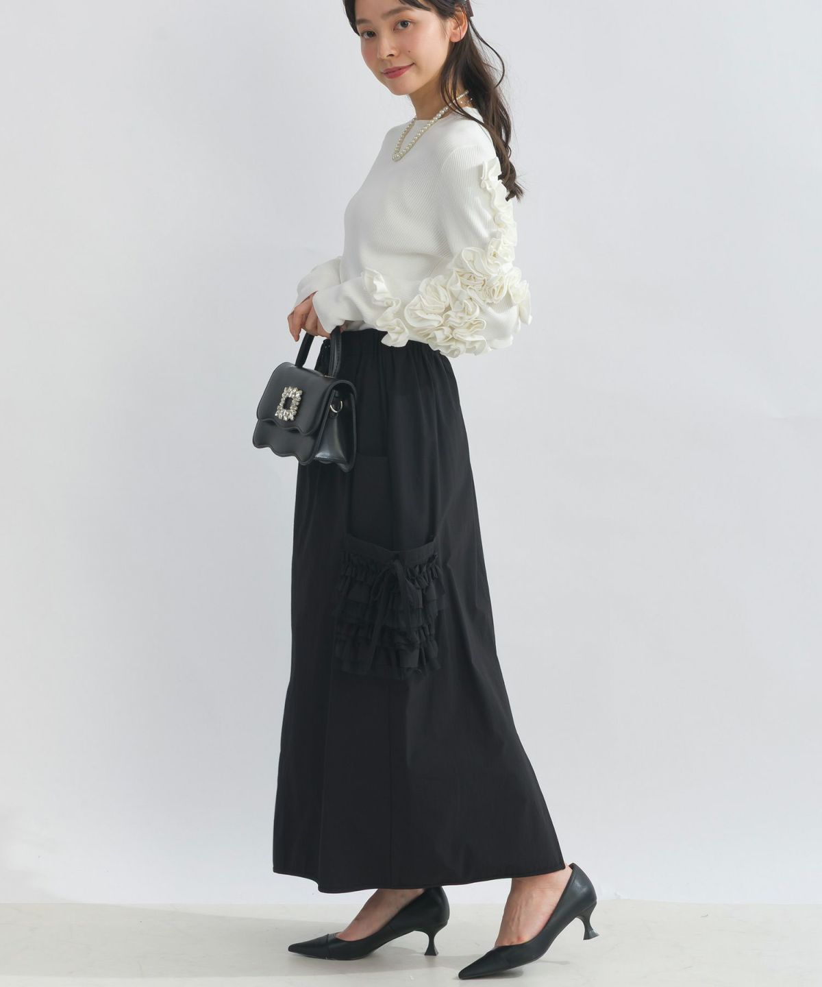 model：H153　着用サイズ：M　オフホワイト