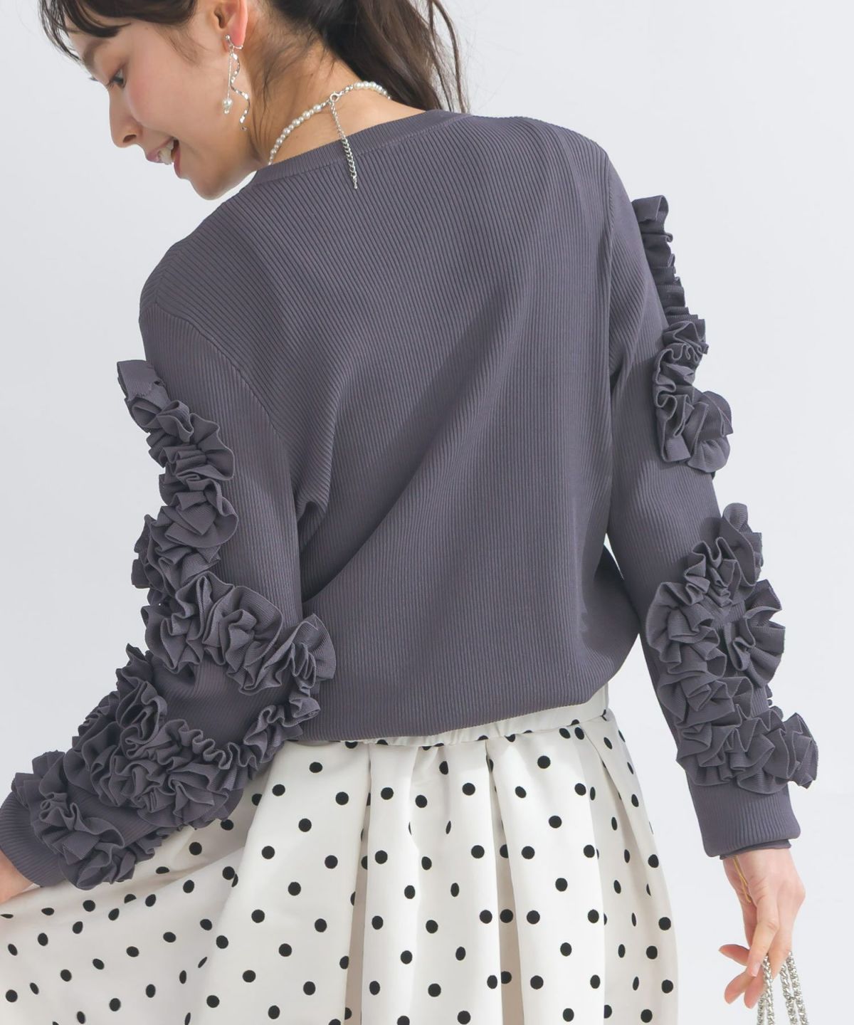 model：H153　着用サイズ：M　グレー