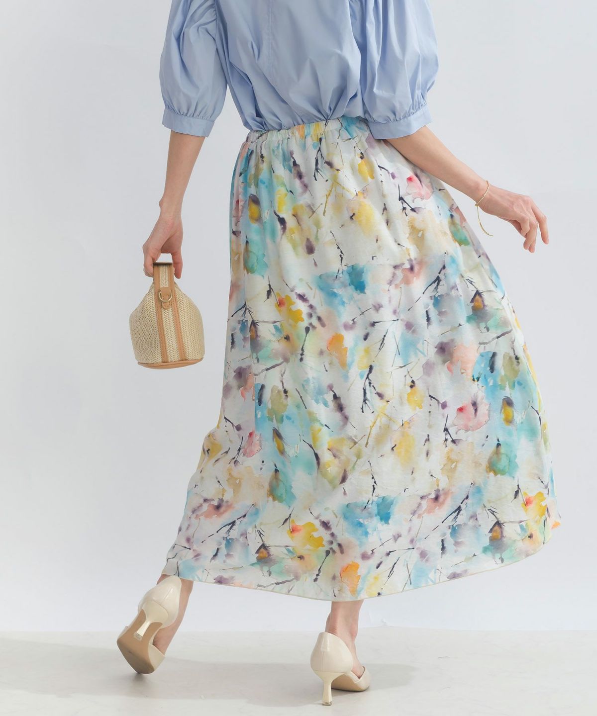 model：H153　着用サイズ：M　ブルー