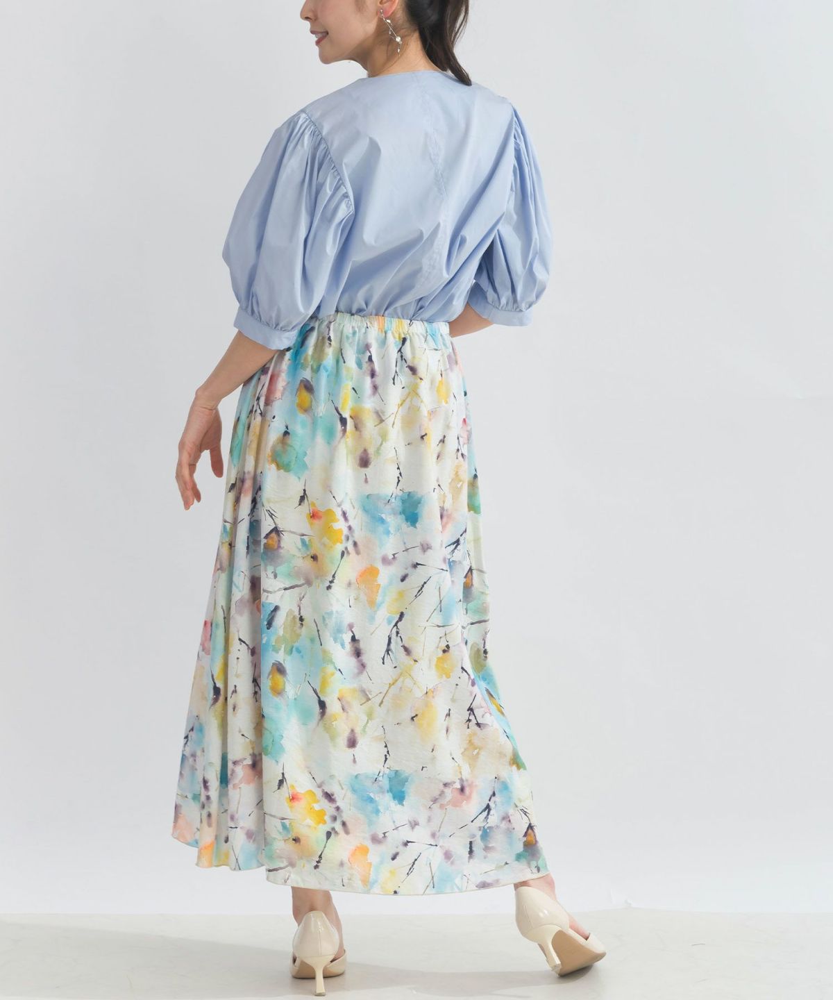 model：H153　着用サイズ：M　ブルー