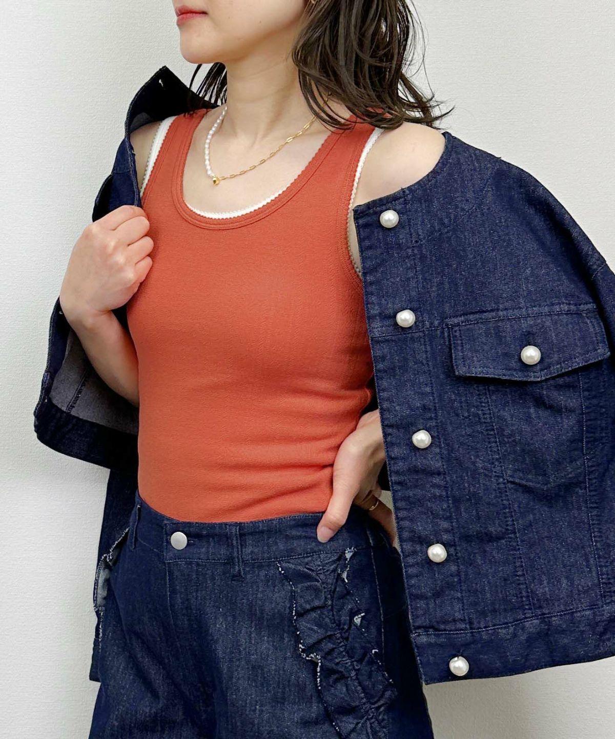 model：H164　着用サイズ：M　アイレットタンクトップ①下 ②上