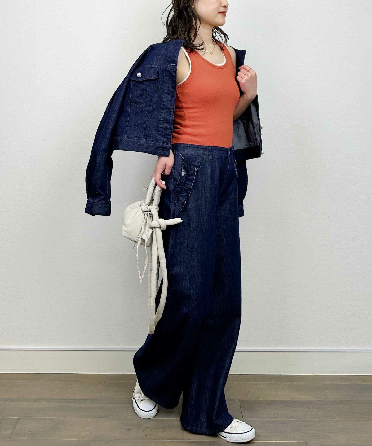 model：H164　着用サイズ：M　アイレットタンクトップ①下 ②上