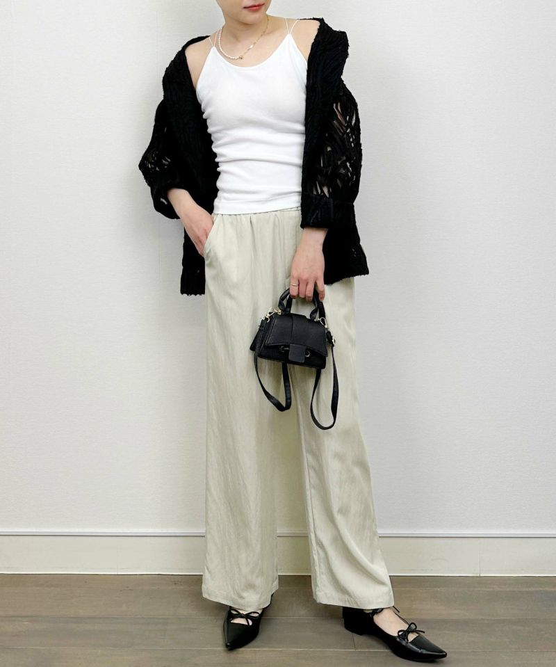 model：H164　着用サイズ：M　カップ付き丸編みキャミソール