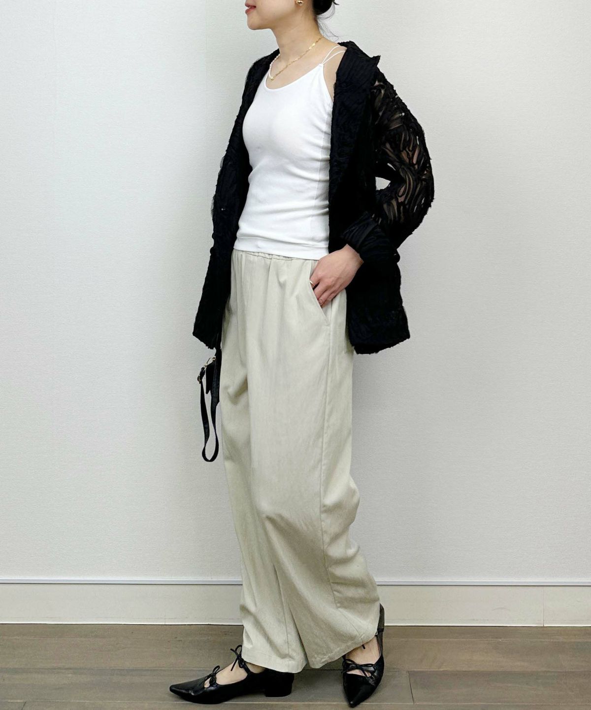 model：H164　着用サイズ：M　カップ付き丸編みキャミソール