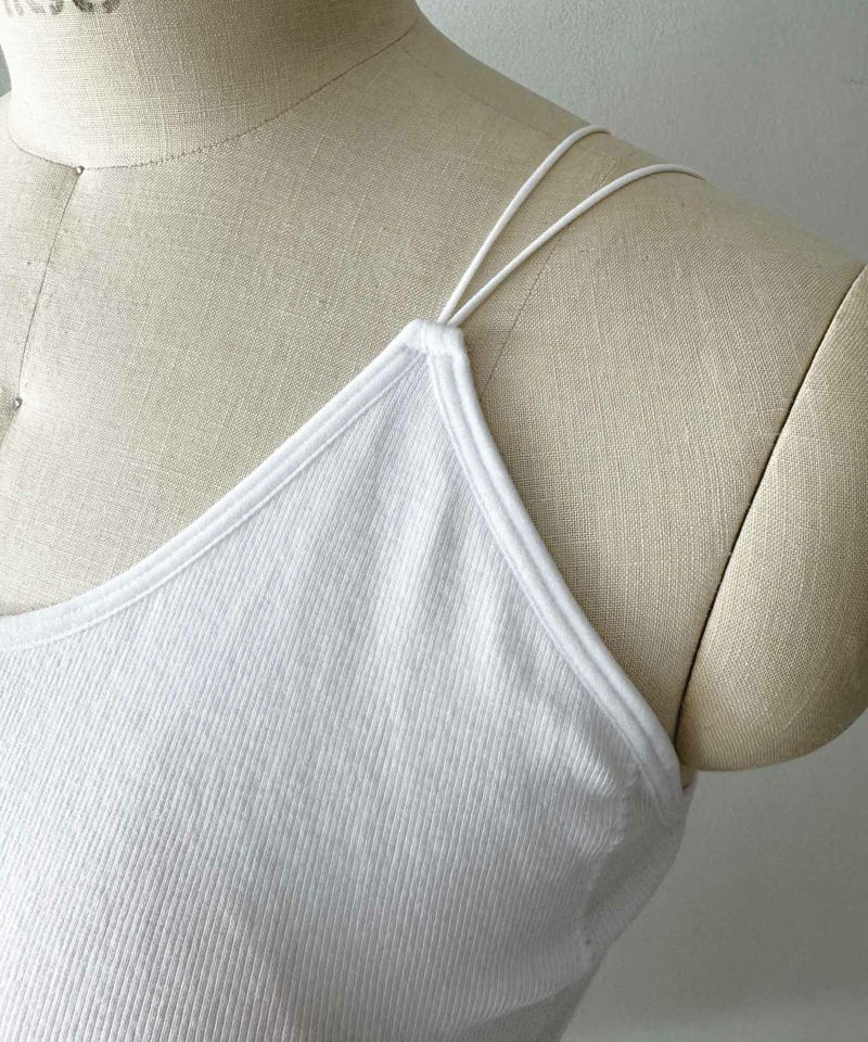 カップ付き丸編みキャミソール　生地アップ