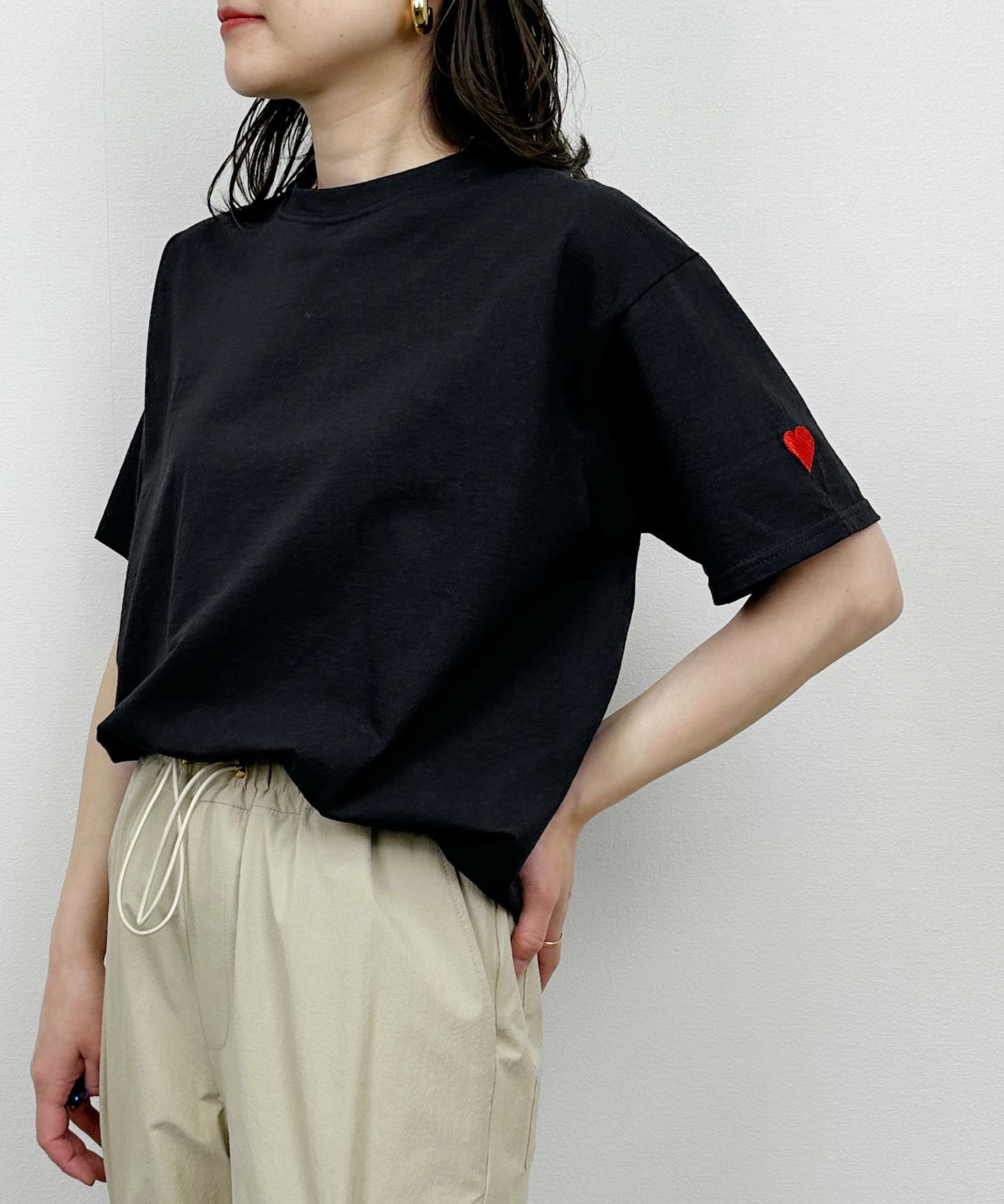 model：H164　着用サイズ：M　Super Premium Tshirt