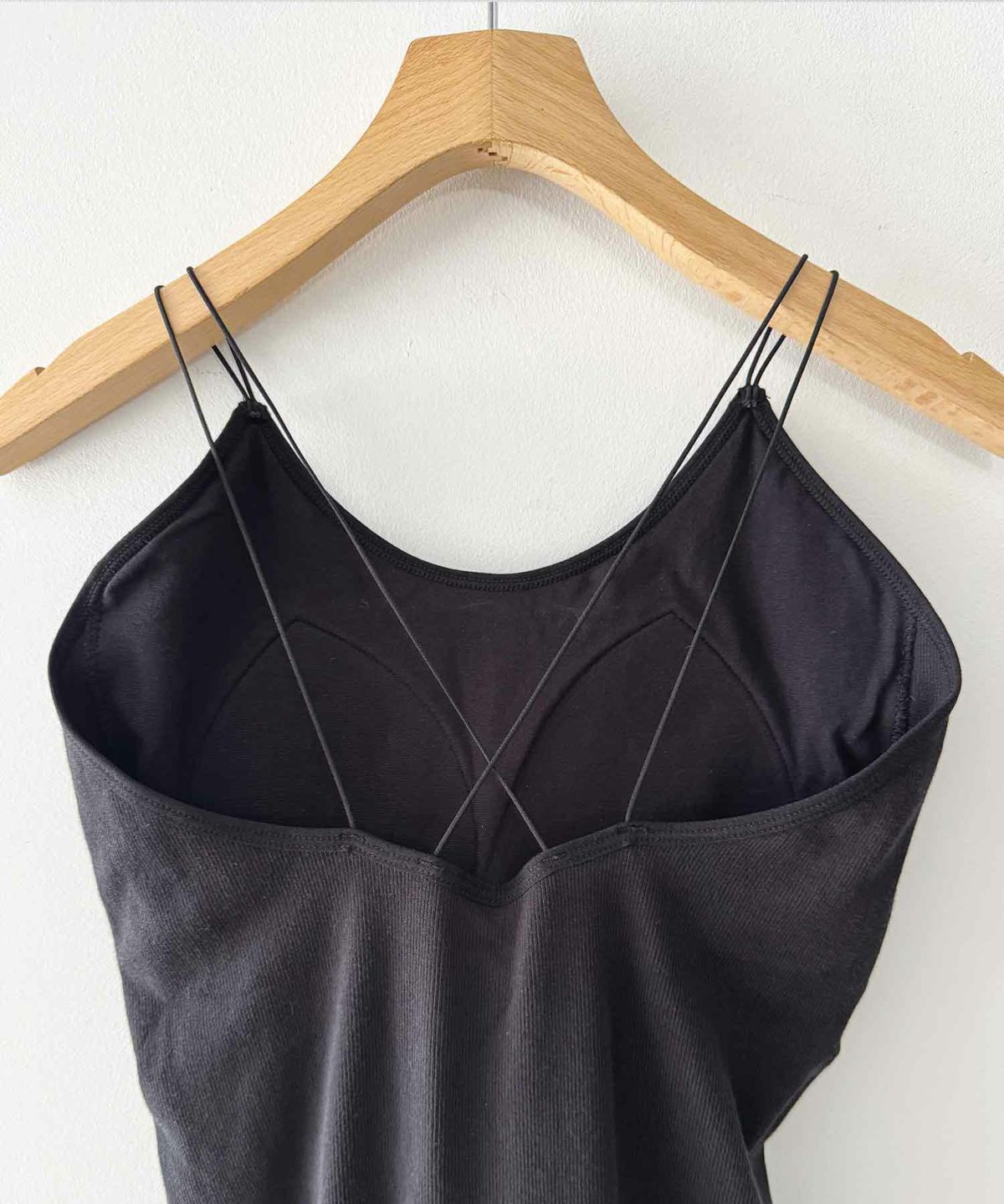 カップ付き丸編みキャミソール