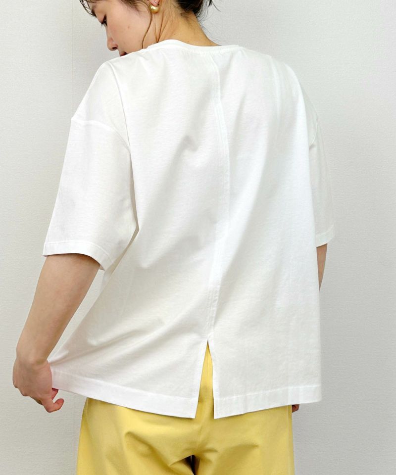 model：H164　着用サイズ：M　オフホワイト