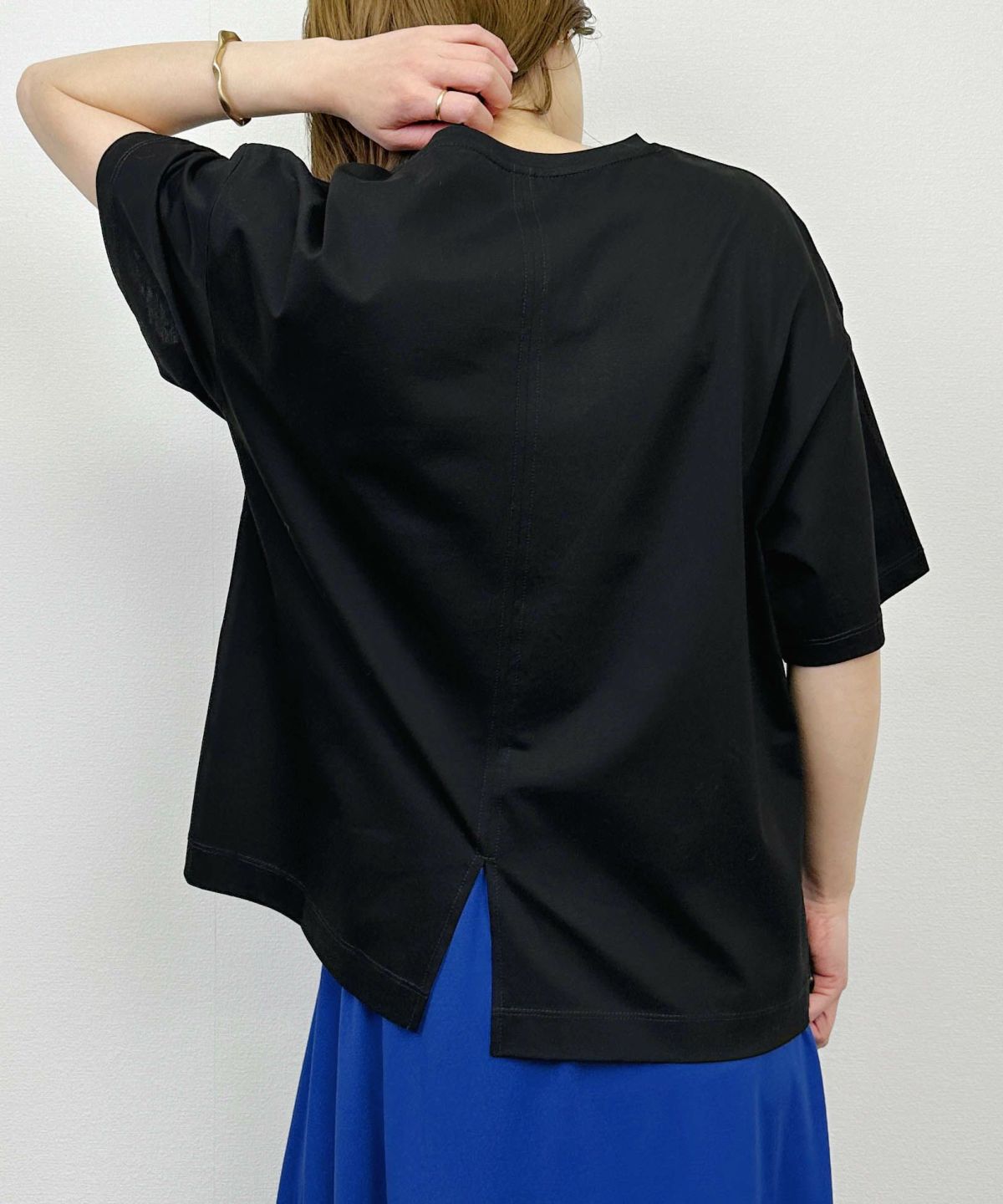 model：H164　着用サイズ：M　ブラック