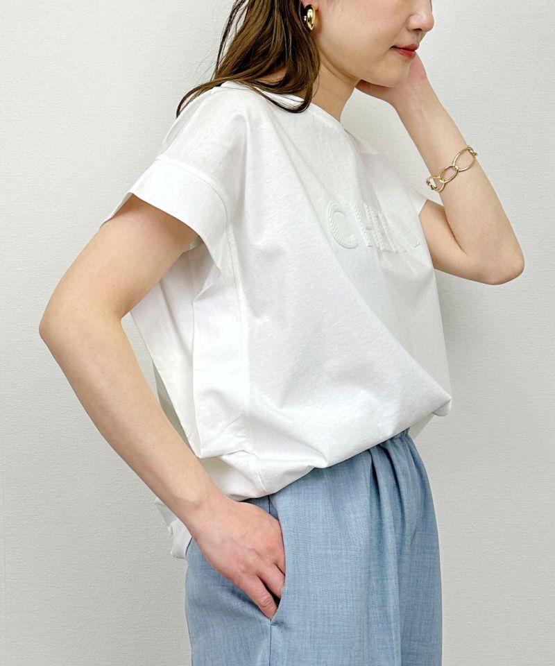 model：H164　着用サイズ：M　オフホワイト