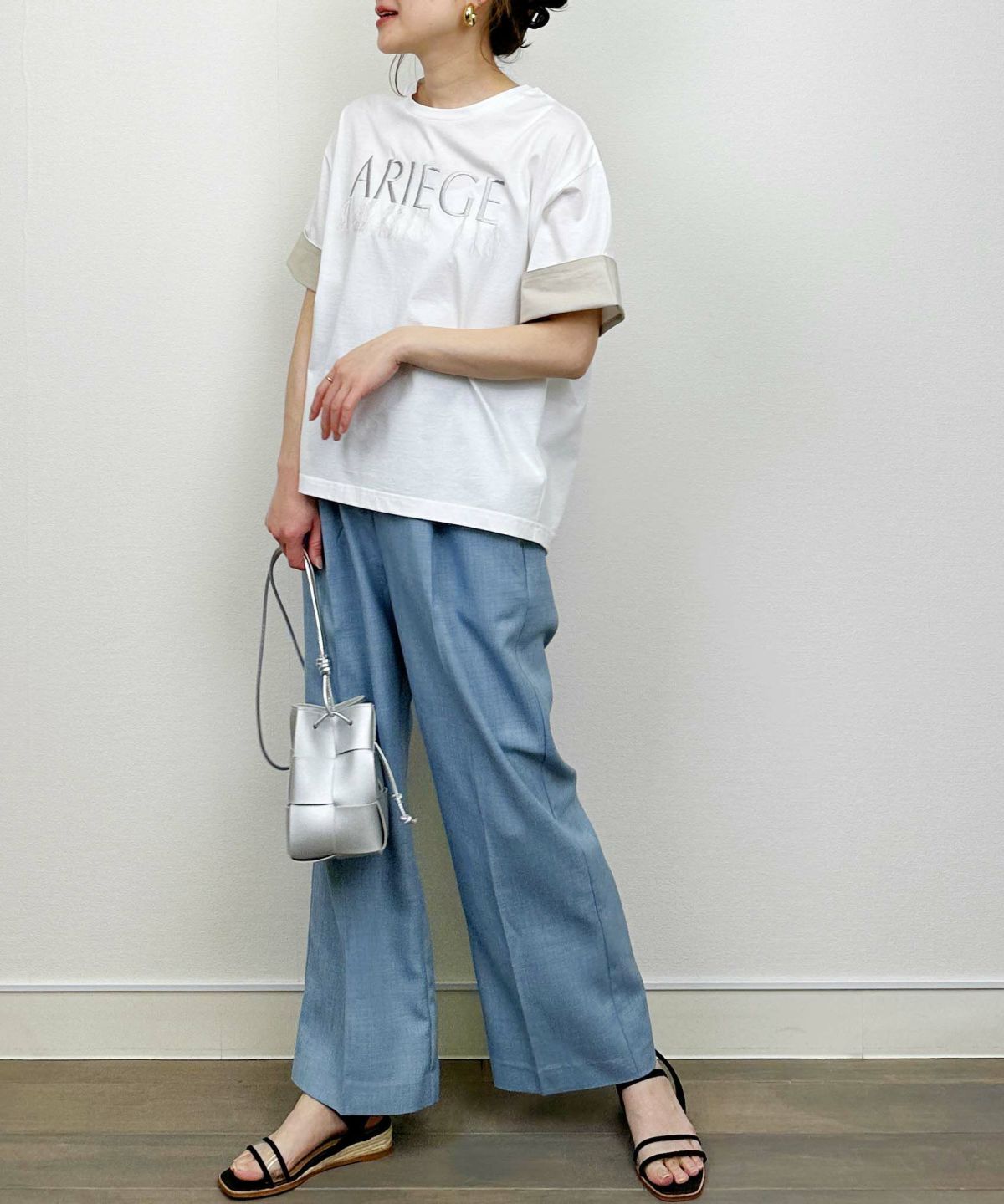 model：H164　着用サイズ：M　ホワイト系その他