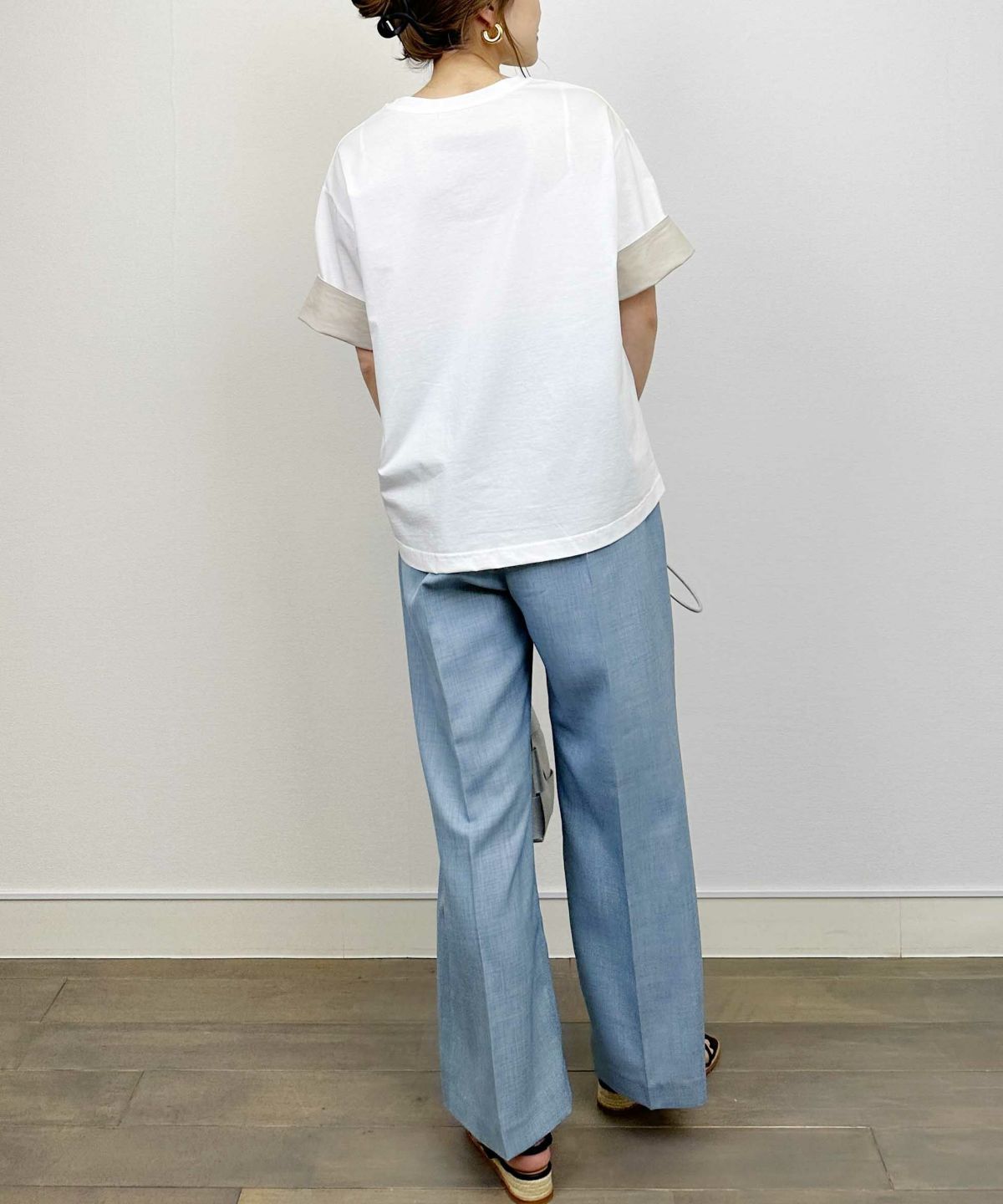 model：H164　着用サイズ：M　ホワイト系その他