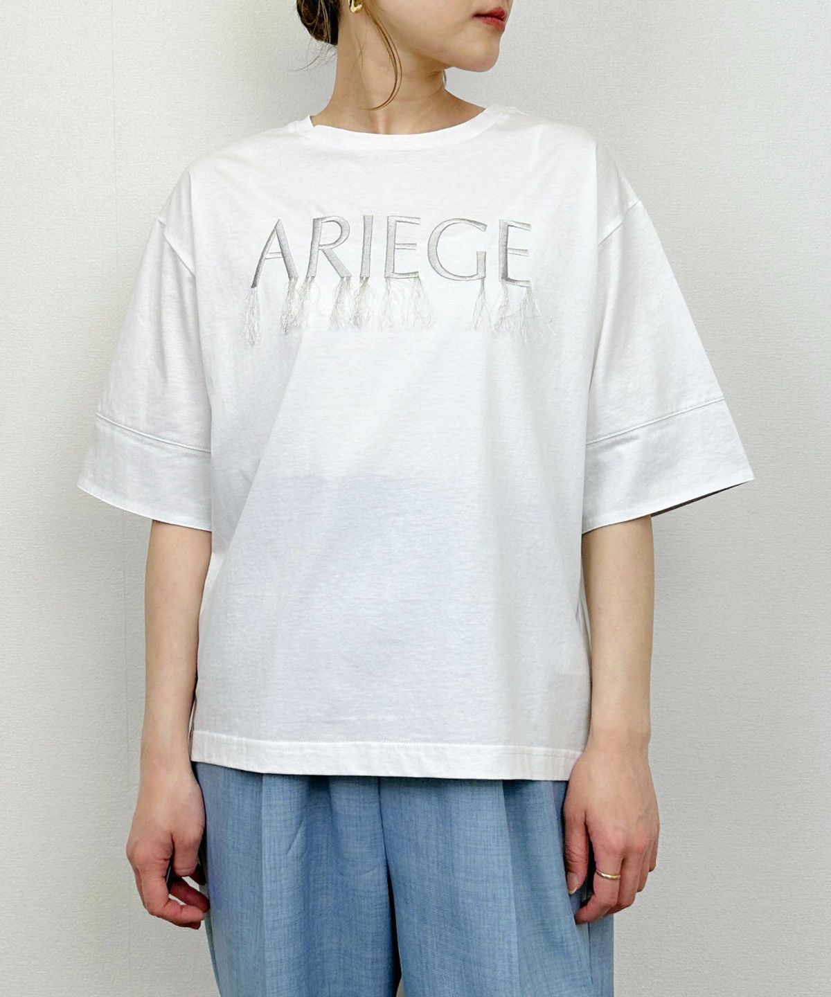 model：H164　着用サイズ：M　ホワイト系その他