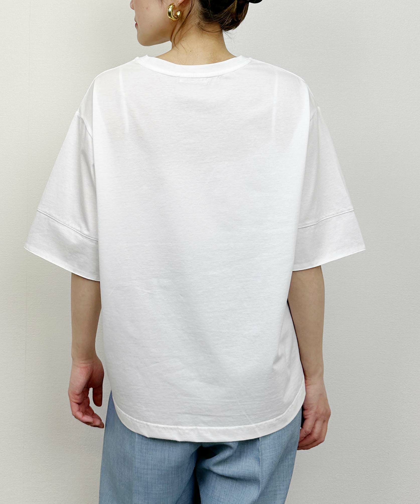 model：H164　着用サイズ：M　ホワイト系その他