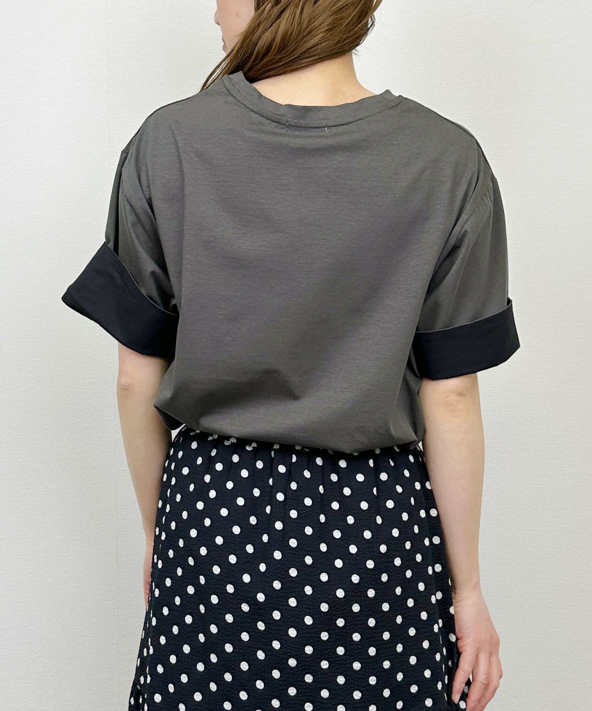 model：H164　着用サイズ：M　グレー系その他