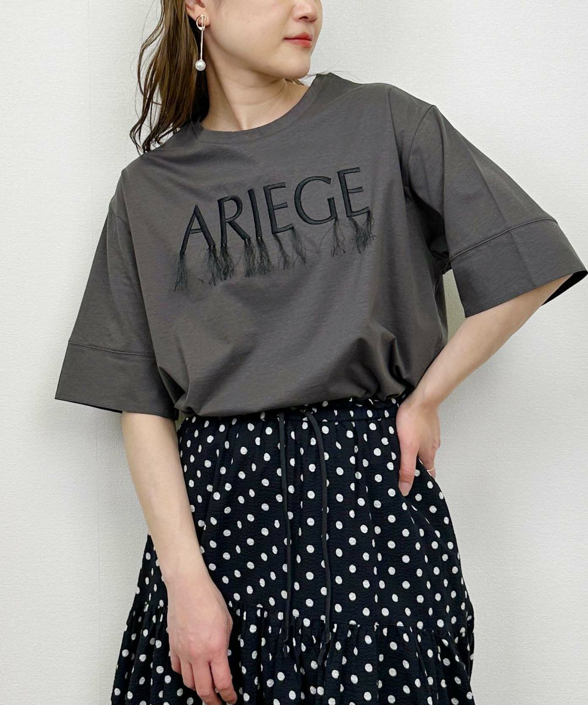 model：H164　着用サイズ：M　グレー系その他