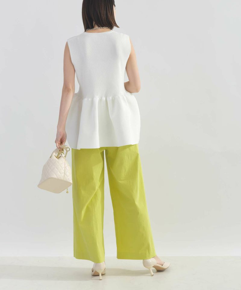 model：H162　着用サイズ：M　オフホワイト