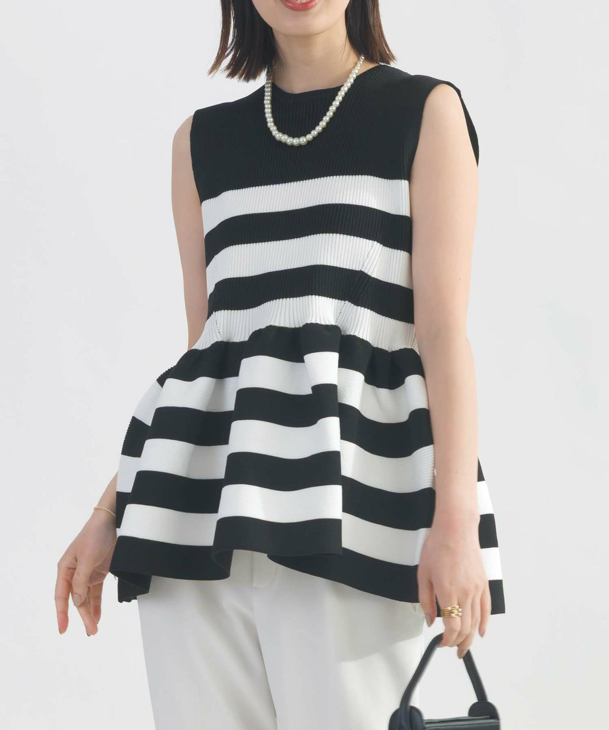 model：H162　着用サイズ：M　ホワイト系その他