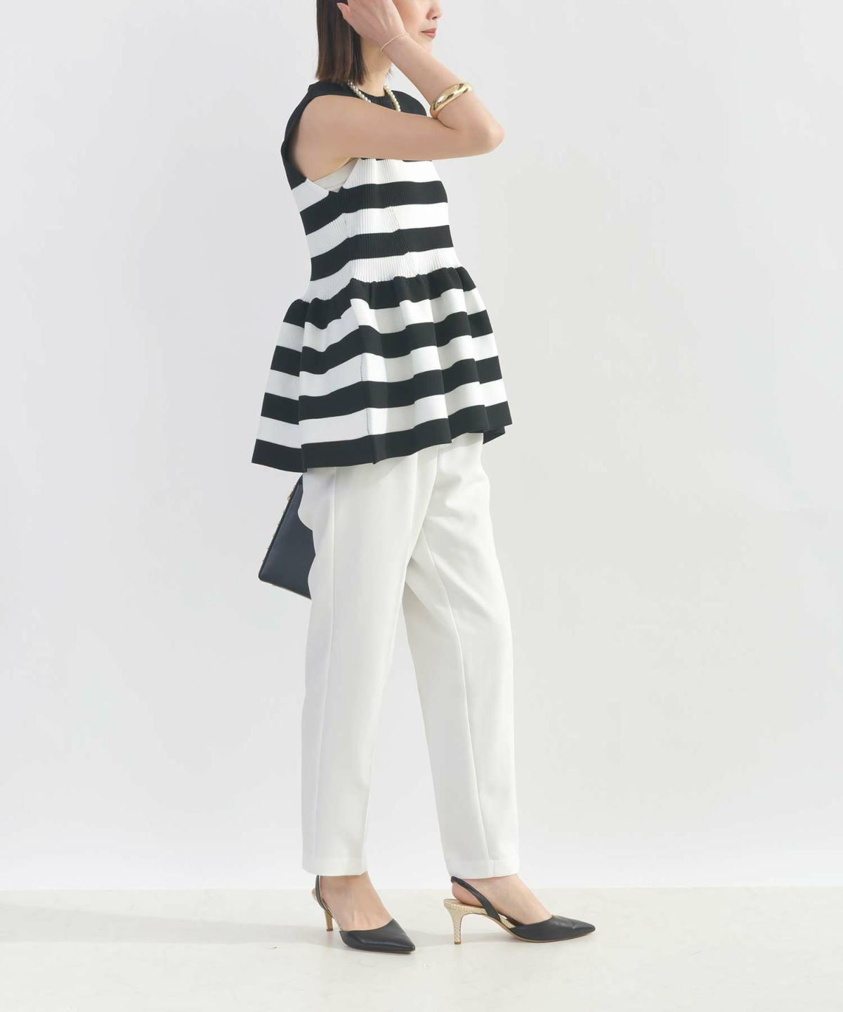 model：H162　着用サイズ：M　ホワイト系その他