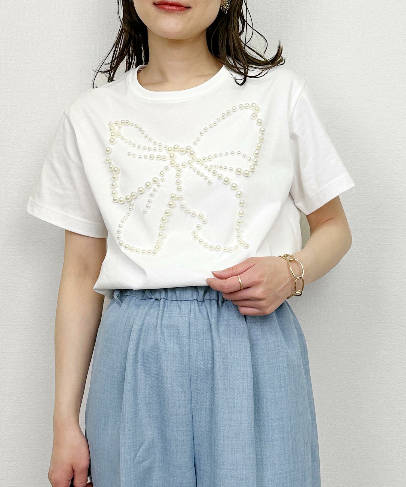 model：H164　着用サイズ：M　オフホワイト