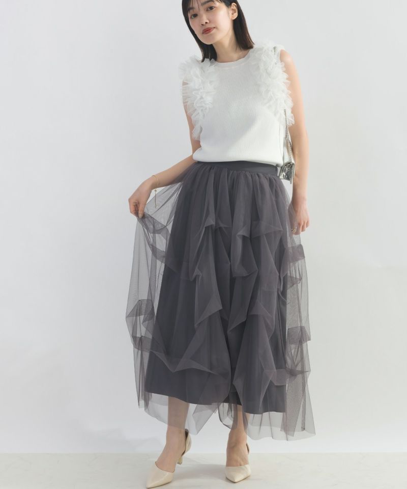 model：H162　着用サイズ：M　オフホワイト