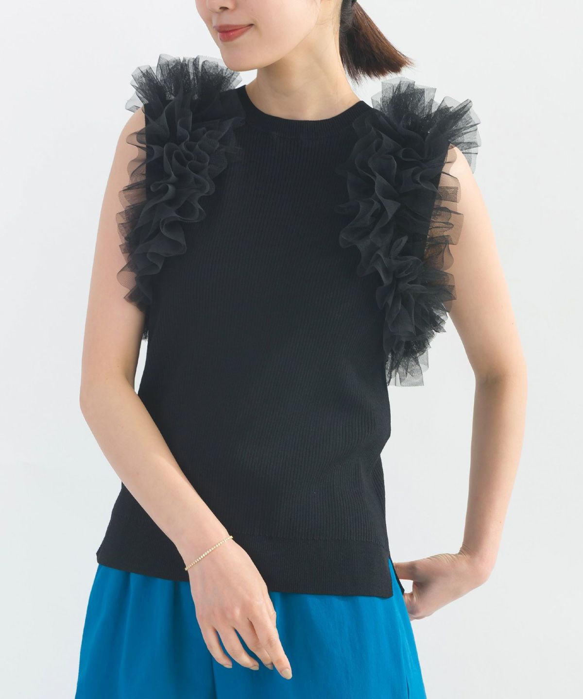 model：H164　着用サイズ：M　ブラック